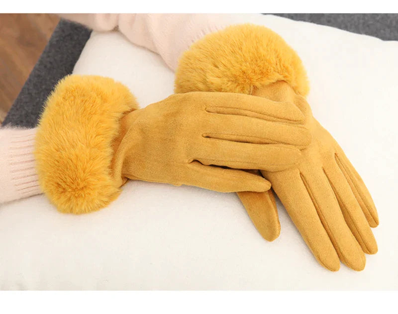 Nikki Suede Gloves | Classic & Stylish