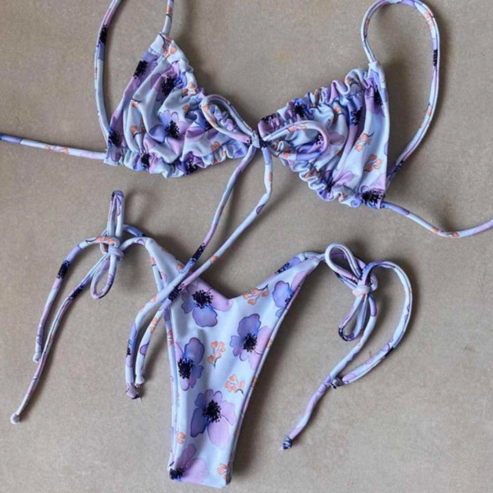 Lia Bikini | Entfliehe auf eine Insel