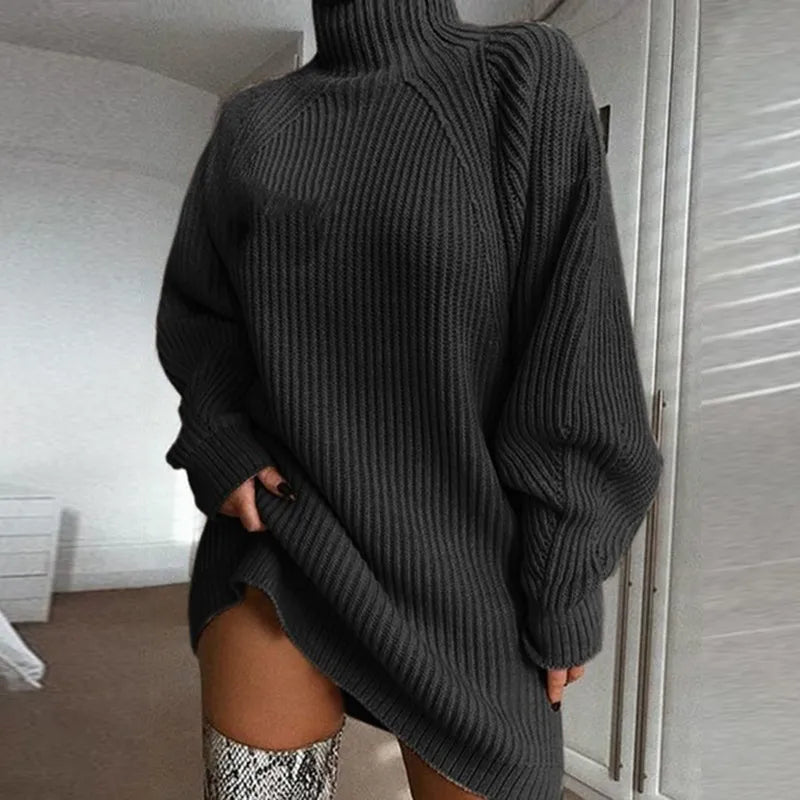 Bequemes Rollkragenkleid - Celeste
