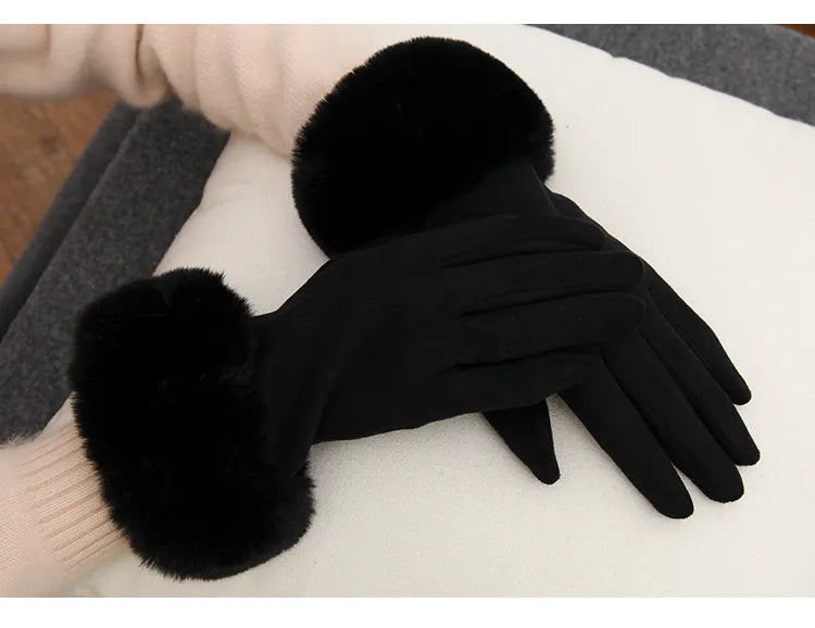 Nikki Suede Gloves | Classic & Stylish