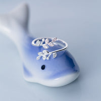 Verstelbare Bladerenring met Zirkonia - Amalthea