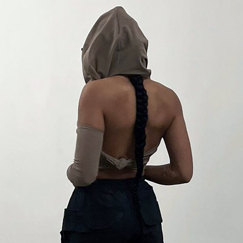 Dina Top | Modisch, herausfordernd & sexy