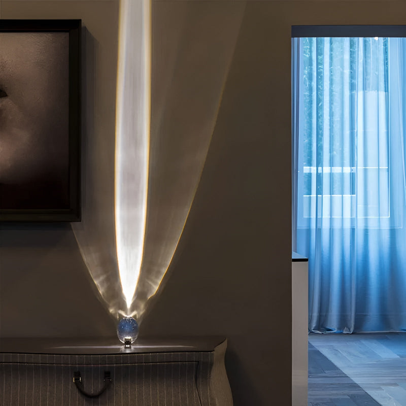 Prismatische Projektorlampe mit LED – Lunara