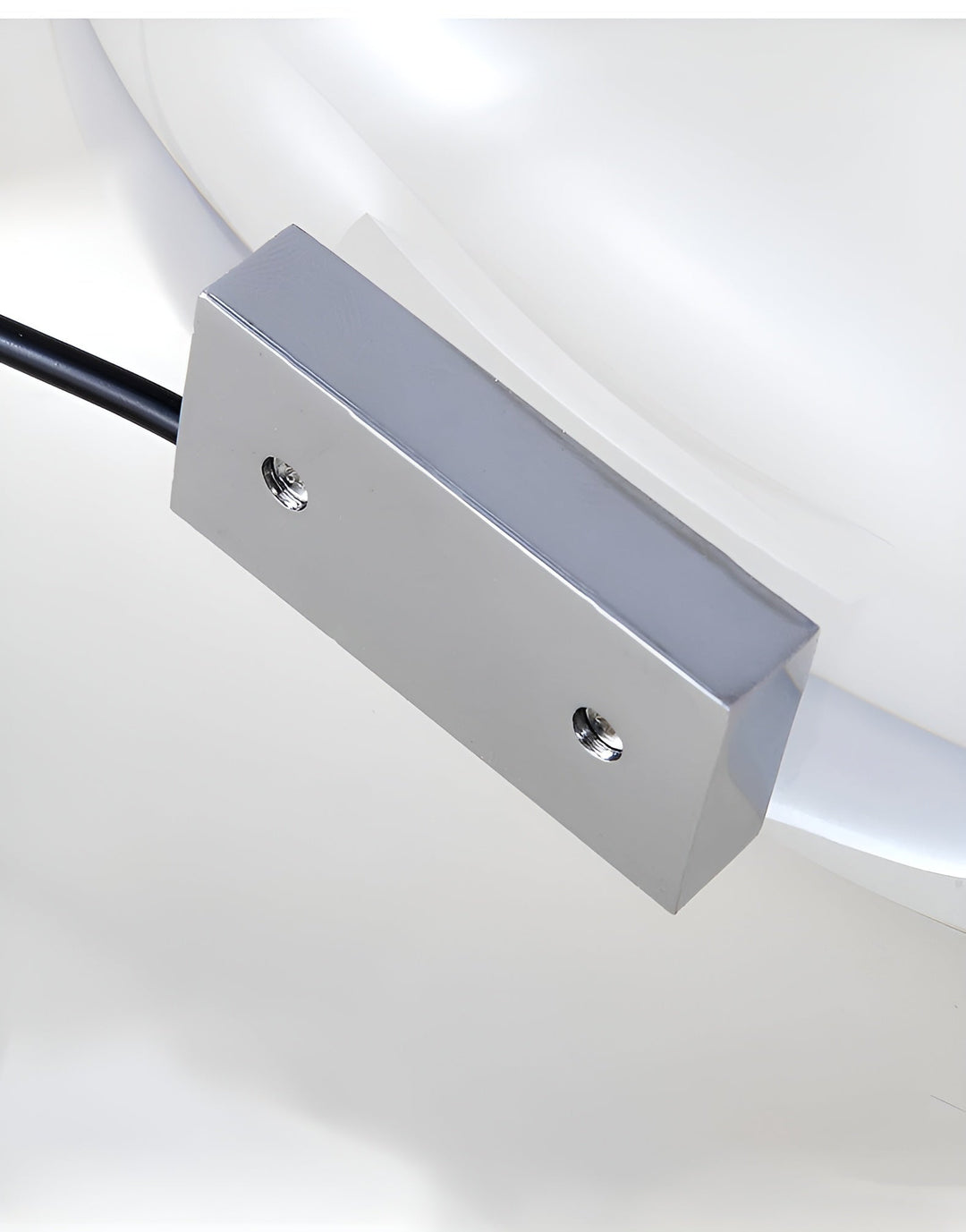 Prismatische Projektorlampe mit LED – Lunara