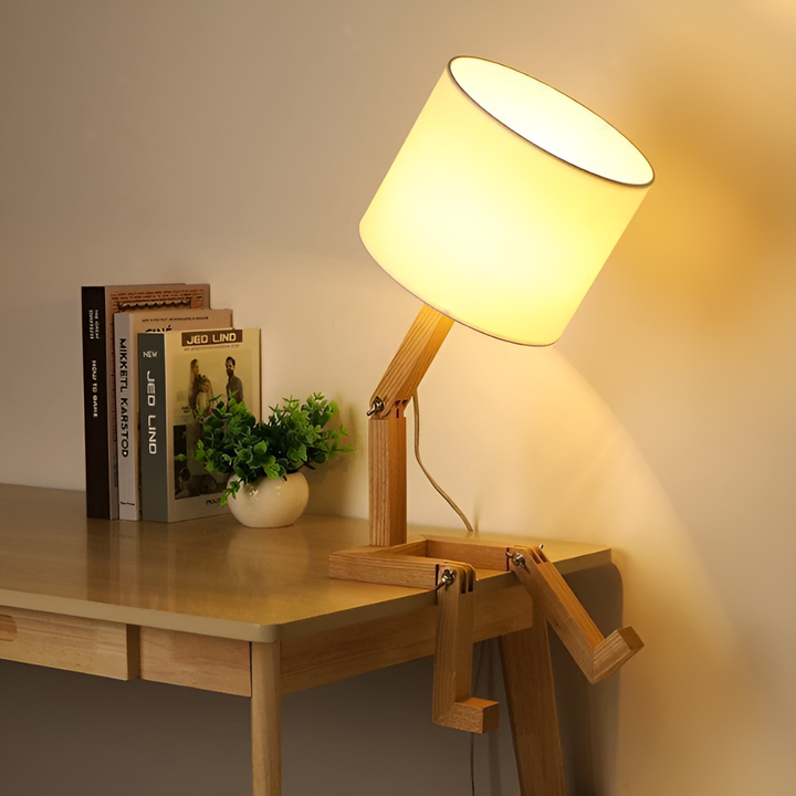 Flexible Roboter Schreibtischlampe aus Massivholz – LumoBot