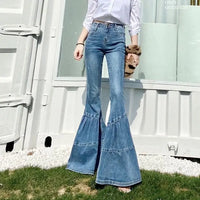 High-Waist Flared Jeans - Mia