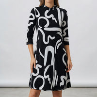 Kleid Mit Lockerem Schnitt Und Muster - Letizia