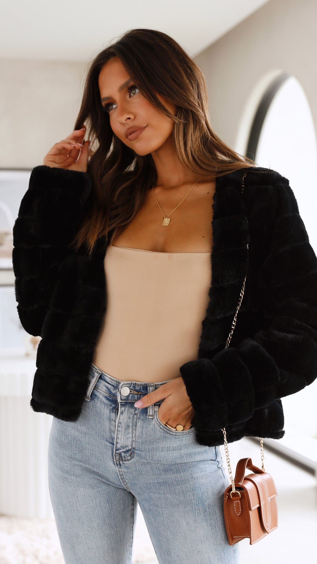 Luxuriöse Damen-Crop-Jacke - Veloura