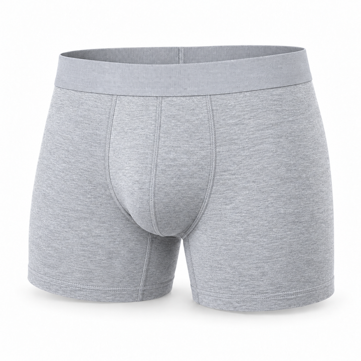 Lichtgrijze gemêleerde boxershort van voren, los getoond, met brede tailleband en zichtbare stikseldetails rond het kruis. 7