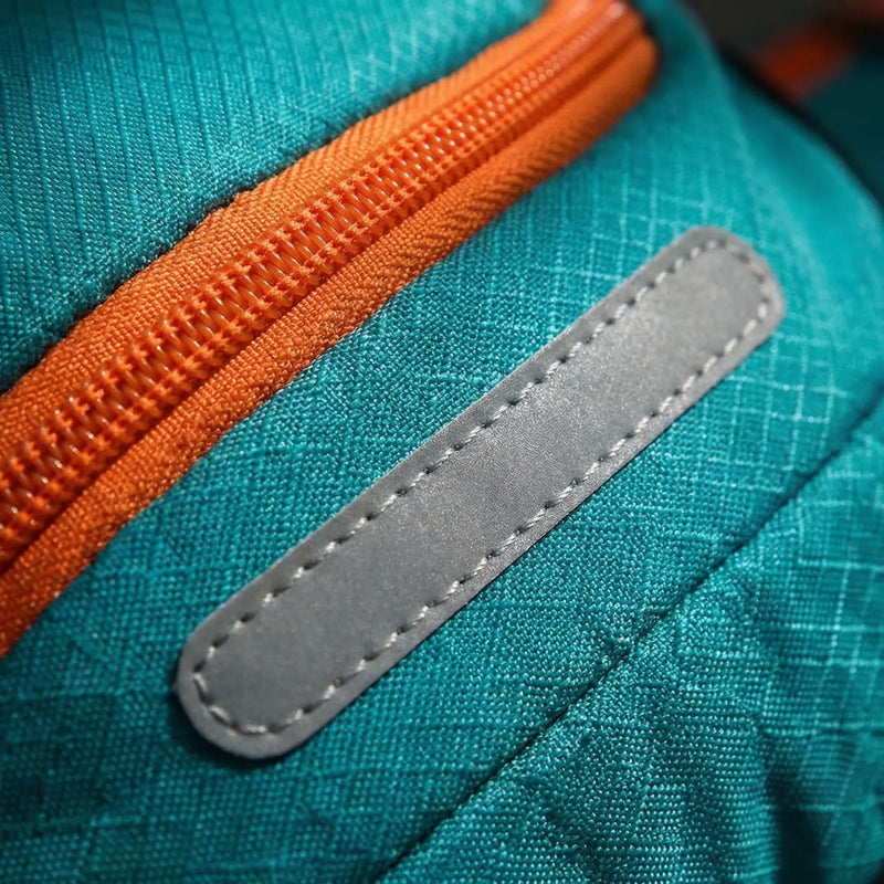 Lightweight Hydration Daypack For Outdoor Use -  Peakrush