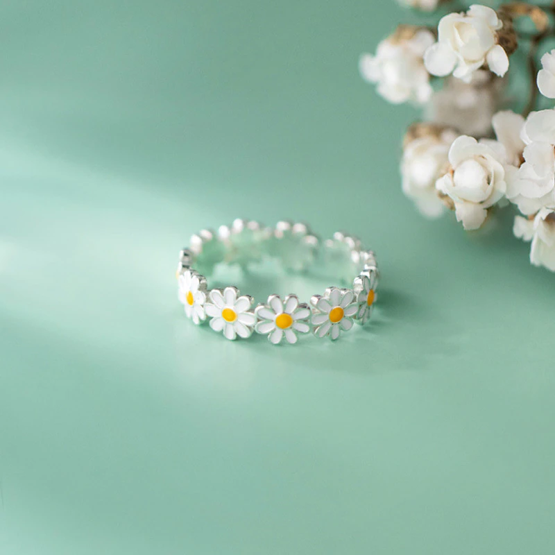 Daisy Flower Ring | Cute & Stylish