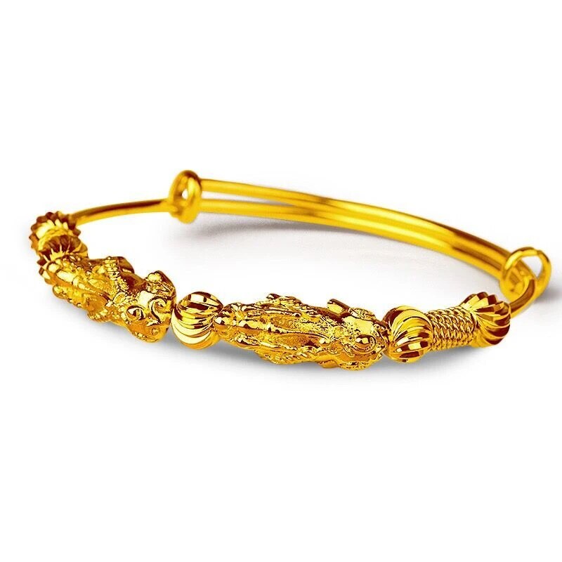 Gold-colored Lucky Charm Bracelet