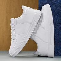 Weiße und schwarze leichte Leder-Sneaker für Herren - Max