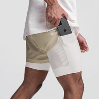 Trendy sportshorts met ademend materiaal en zijzak - Marky