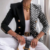 Damenblazer mit doppelreihiger Knopfleiste und Revers - Eleganza