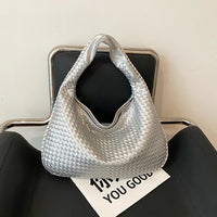 Trendige Gewebte Schultertasche - Ruby