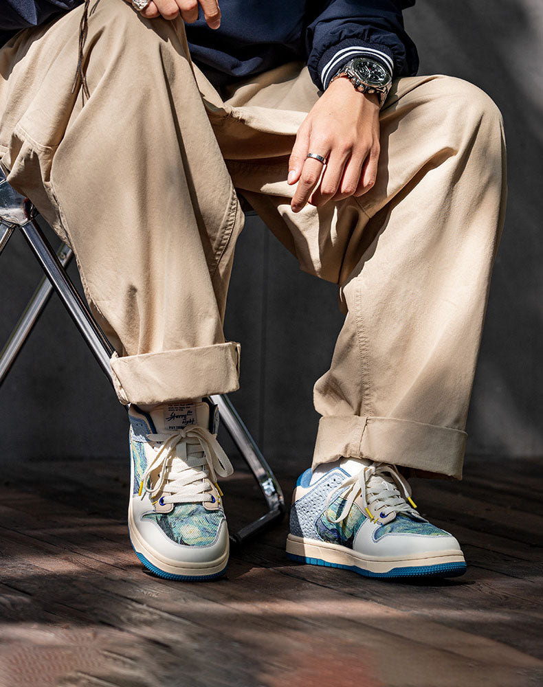 Künstlerische Unisex Sneaker mit Sternennacht-Design und bequemer Sohle – Lior