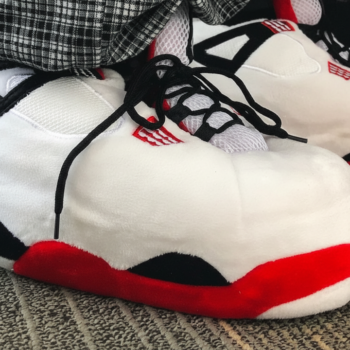 Oversized Sneaker Hausschuhe - ComfySneak