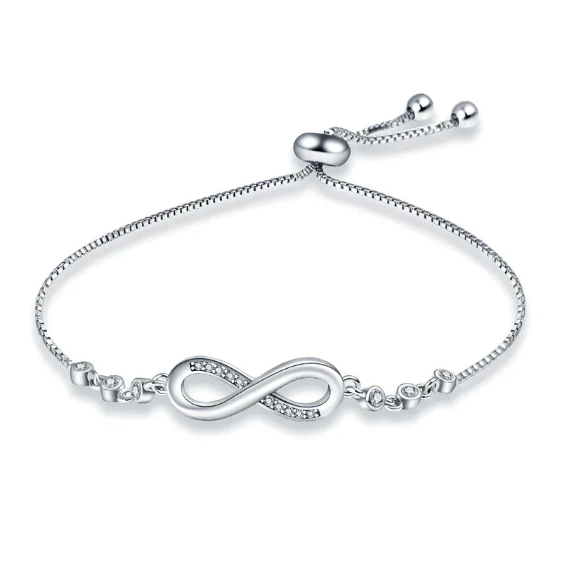 Luxe Infinity Bracelet | A beautiful bracelet with unique details