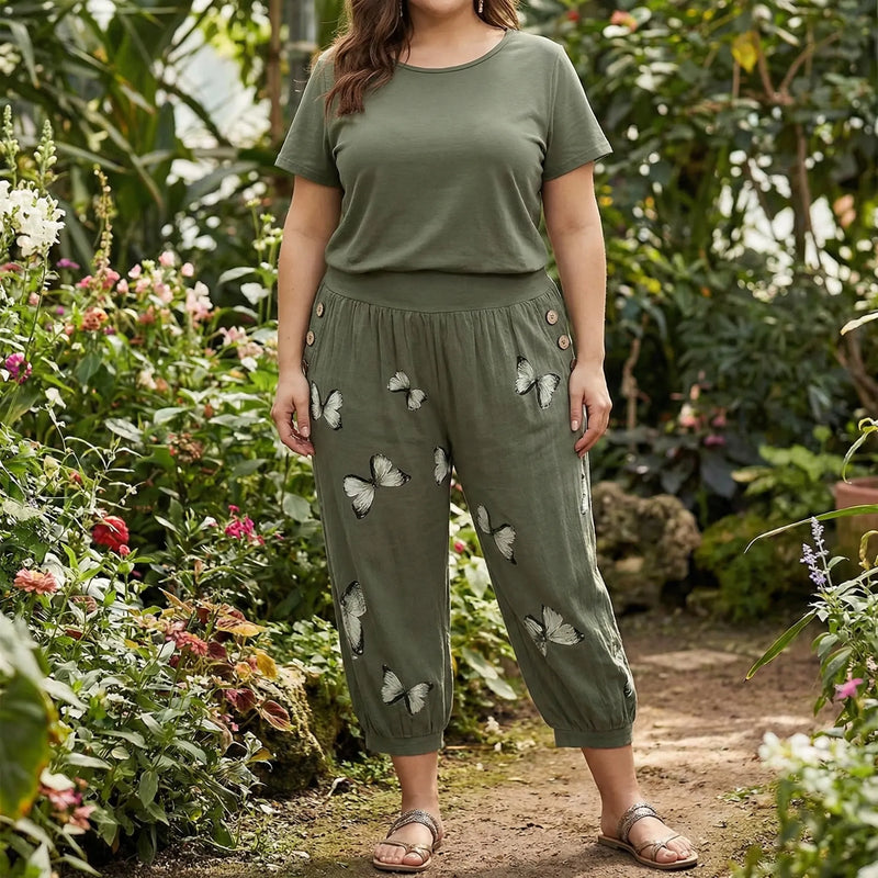 Plus Size Butterfly Print Capri Pants - Ella