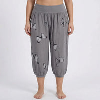 Plus Size Butterfly Print Capri Pants - Ella