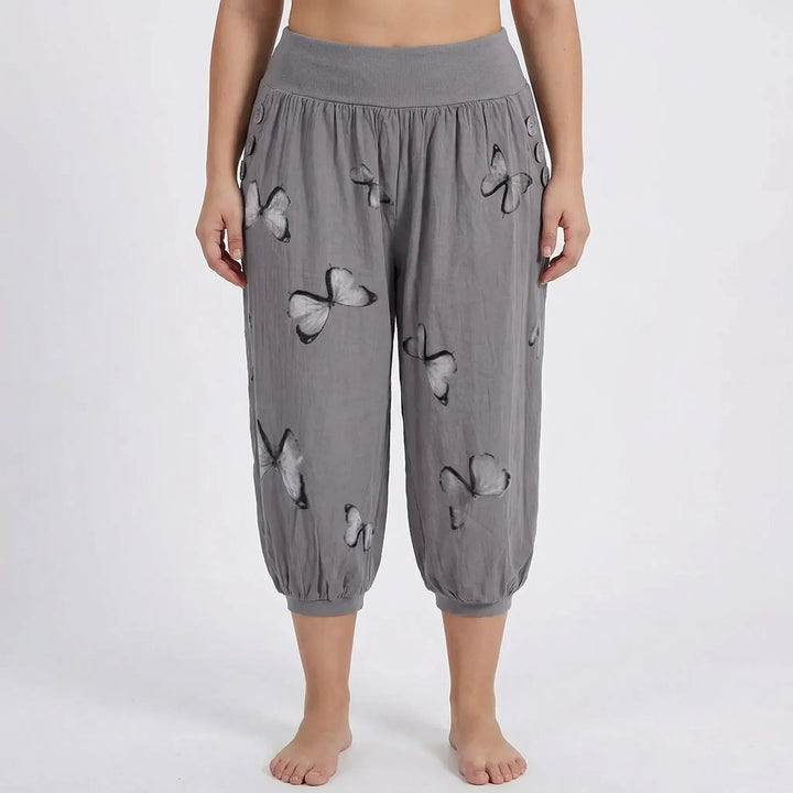 Plus Size Butterfly Print Capri Pants - Ella