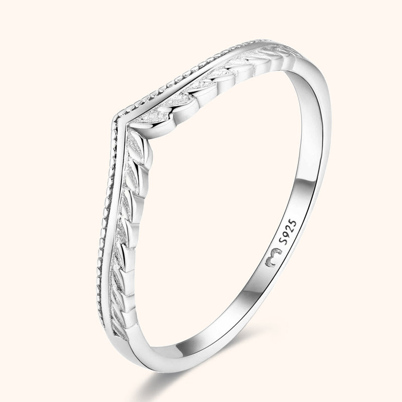 Stilvoller Ring mit Blattmotiv - Vera