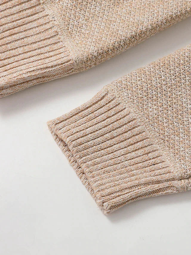 Klassischer gestrickter Herrenpullover - Oscar