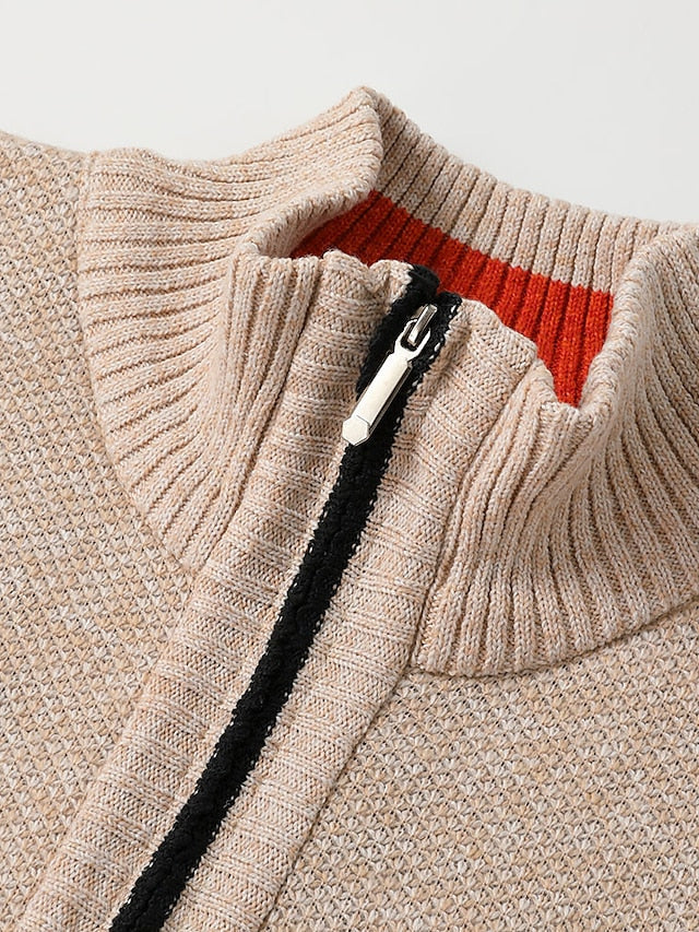 Klassischer gestrickter Herrenpullover - Oscar