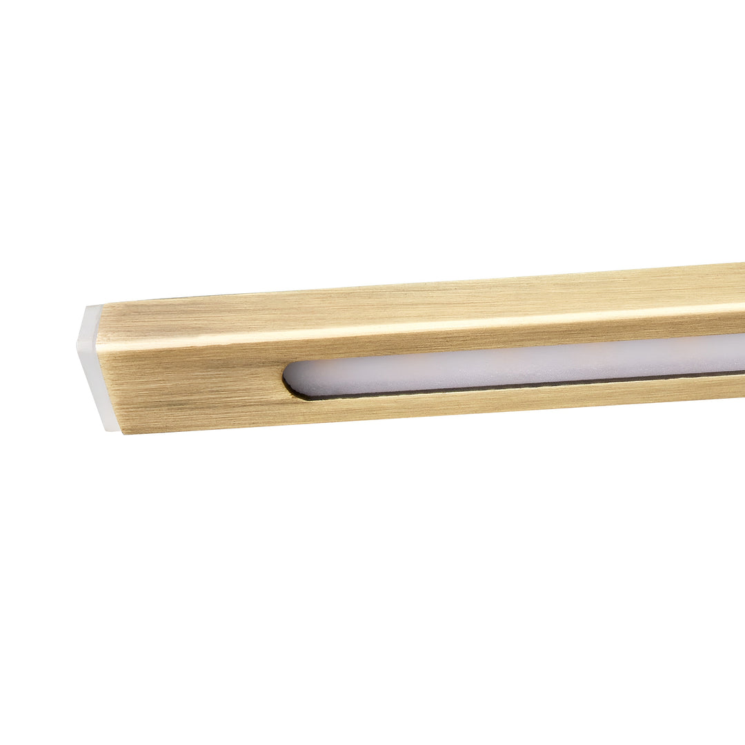 Detail van het uiteinde van de ledbalk met melkwitte lichtstrook in een geborstelde messing behuizing 10