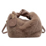 Fluffy Handtasche | Diese Tasche willst du einfach knuddeln