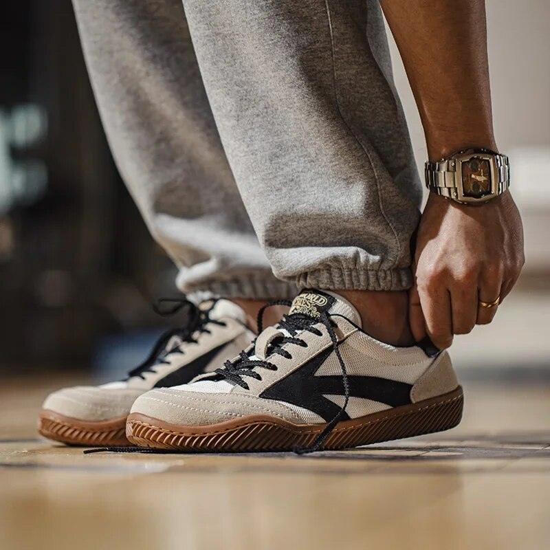 Retro Sneaker mit modernem Komfort - Stride84