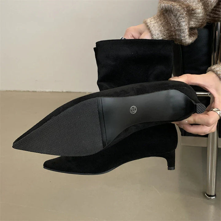 Luxuriöse Wildleder-Winterstiefel - Sorena