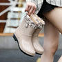 Damen Regenstiefel wasserdicht mit Blumen-Detail & Profillaufsohle – Serelina