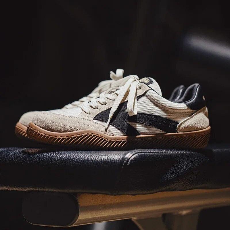 Retro Sneaker mit modernem Komfort - Stride84