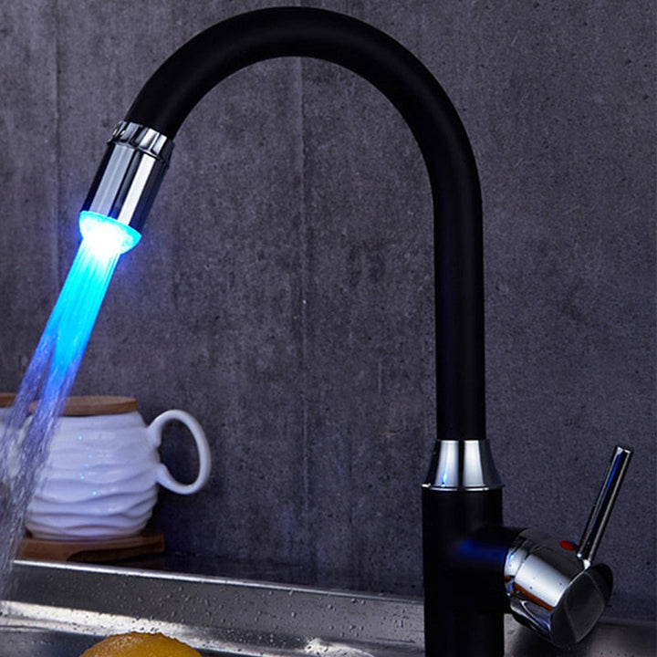 Bunte Wasserhahn-LED - AquaGlow
