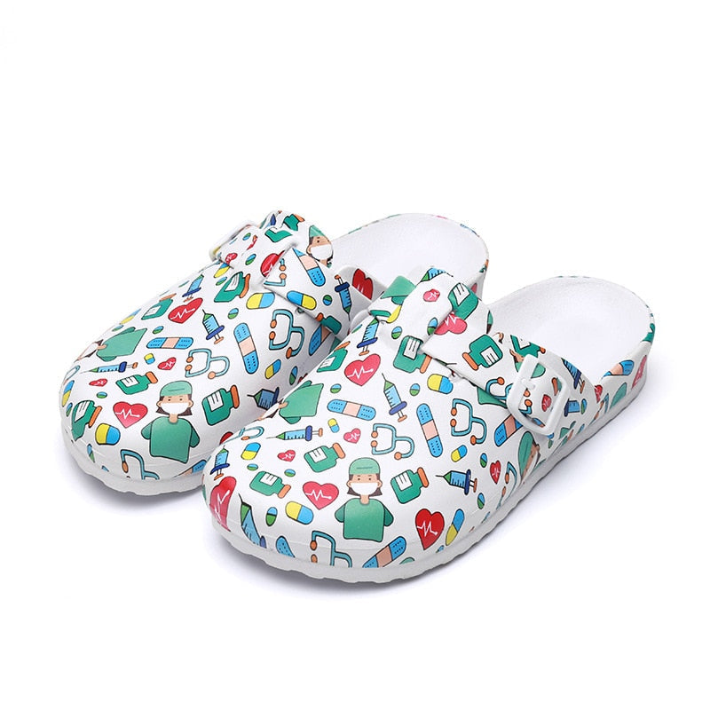 Wasserdichte & leichte Damen Pflegeclogs – rutschfest & hygienisch