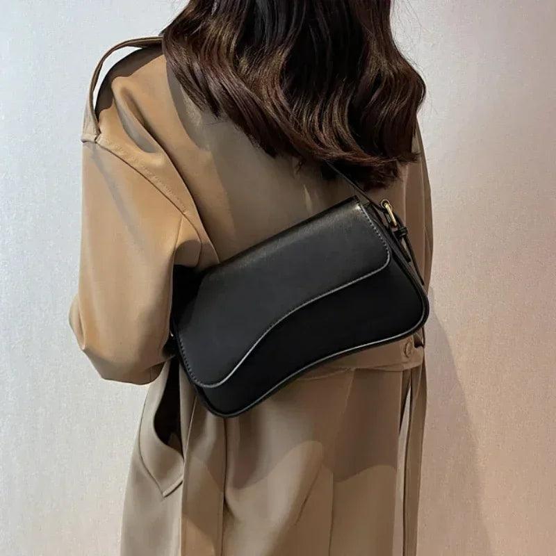 Kompakte Damen-Schultertasche - Sophia