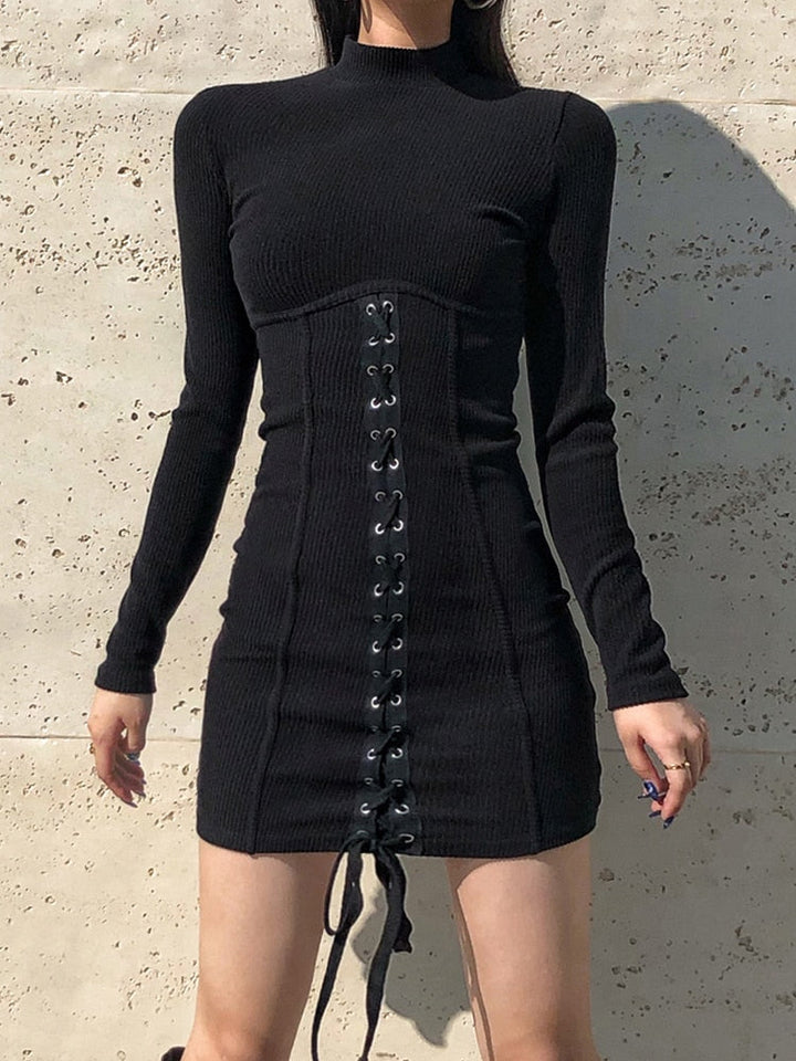 Kourtney Kleid | Für einen sexy Grunge-Look