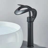 Messing Wastafelkraan met Watervaluitloop - Flowarc