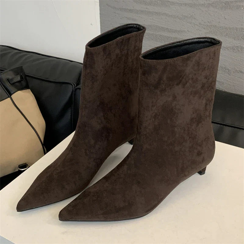 Luxuriöse Wildleder-Winterstiefel - Sorena