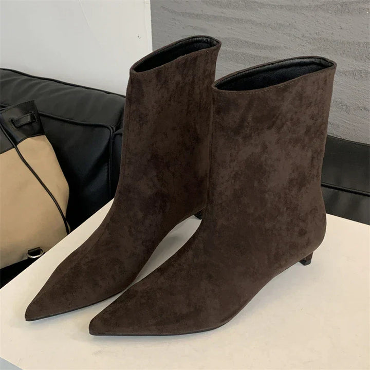Luxuriöse Wildleder-Winterstiefel - Sorena