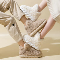 Warme Damenhausschuhe aus Baumwolle und Plüsch - CozySteps