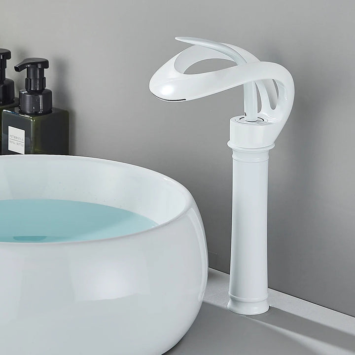 Messing Wastafelkraan met Watervaluitloop - Flowarc