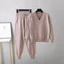 Zweiteiliges gestricktes Damen-Set mit V-Ausschnitt-Pullover & Hose – Noelia