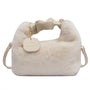 Fluffy Handtasche | Diese Tasche willst du einfach knuddeln