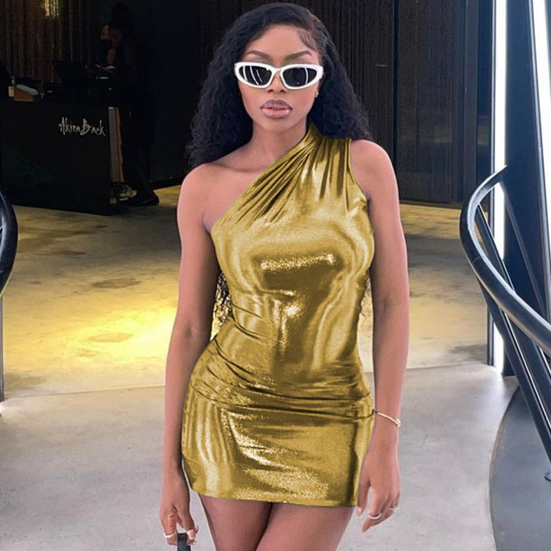 Djuna One-Shoulder Kleid | Ein Kleid, um aufzufallen