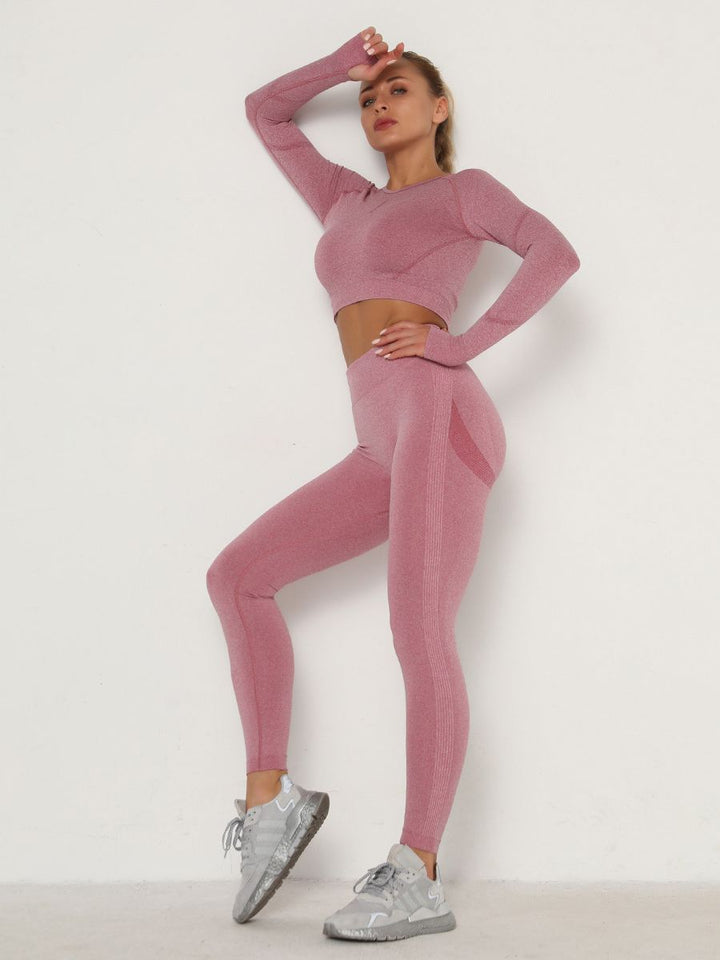 Mirie 2-piece Sports Set | Feel comfortable in this lovely set