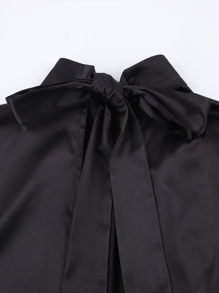 Loïs Satin Kleid | Mit wunderschöner Schleife und offenem Rücken