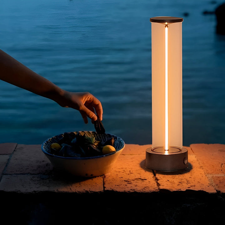 Lichtschwert-Tischlampe mit einstellbarer Helligkeit – Kyra